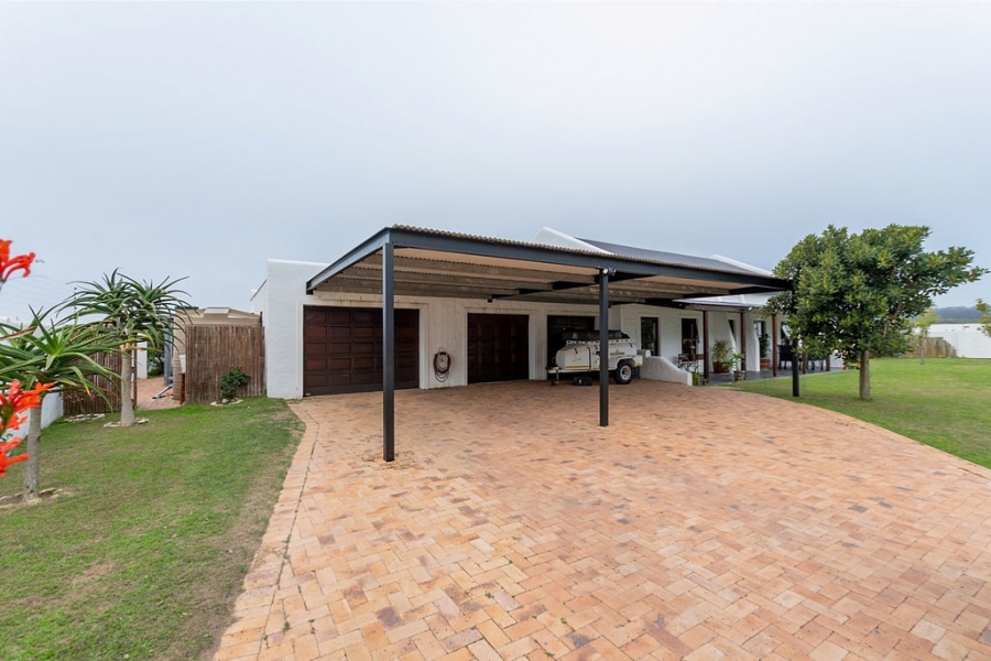 To Let 4 Bedroom Property for Rent in Long Acres Country Estate Western Cape